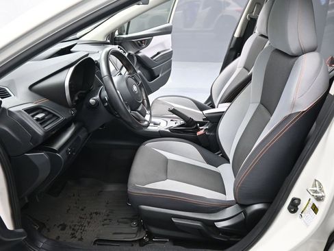 Used 2022 Subaru Crosstrek 2.0i Premium image 10