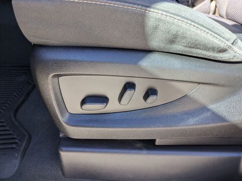 Used 2018 GMC Sierra 1500 SLE w/ SLE Value Package image 9