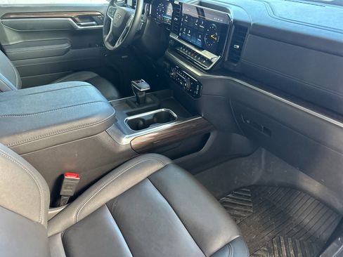 Used 2025 Chevrolet Silverado 1500 LT Trail Boss w/ LT Trail Boss Premium Package image 14