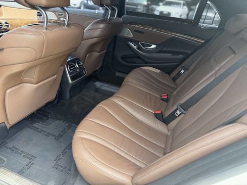 Used 2016 Mercedes-Benz S 550 4MATIC Sedan w/ Premium Package image 11