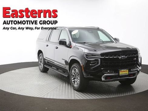 Used 2025 Chevrolet Suburban Z71 AWD/4WD image 55