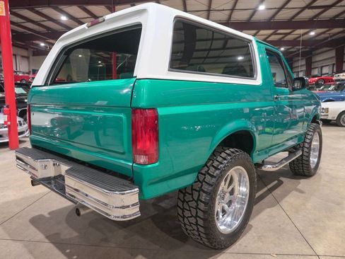 Used 1995 Ford Bronco XLT image 8