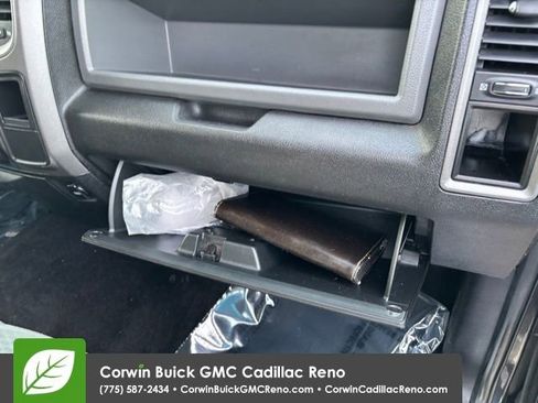 Used 2013 RAM 2500 Tradesman w/ Chrome Appearance Group image 27