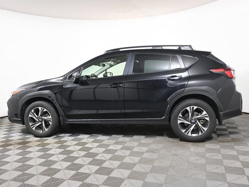 Used 2024 Subaru Crosstrek 2.0i Premium AWD/4WD image 2