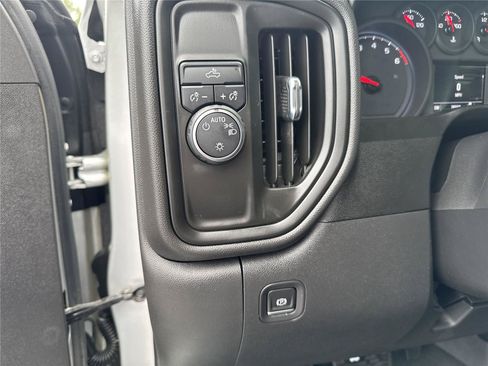 Used 2021 Chevrolet Silverado 1500 Custom RWD image 19