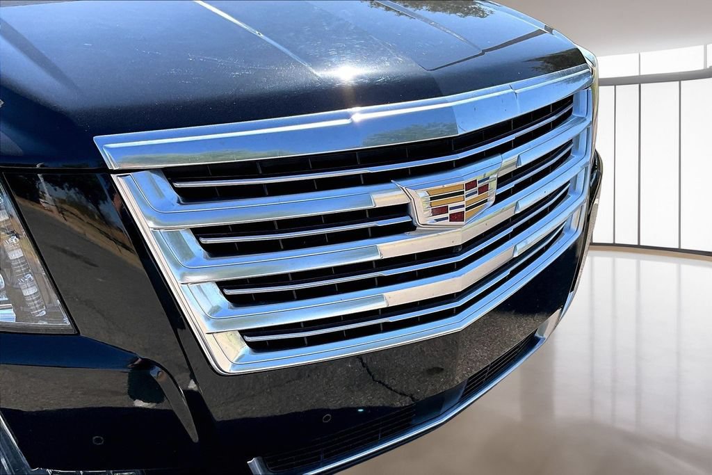 Used 2015 Cadillac Escalade Platinum AWD/4WD image 30