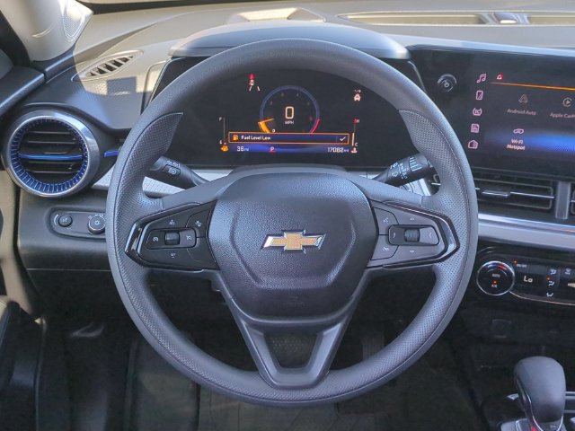 Used 2024 Chevrolet Trax LT FWD image 20