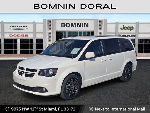 Used 2018 Dodge Grand Caravan GT image 1