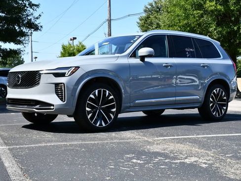 Used 2026 Volvo XC90 B6 Plus AWD/4WD image 3