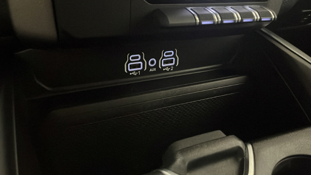 Used 2025 RAM 1500 Big Horn AWD/4WD image 35