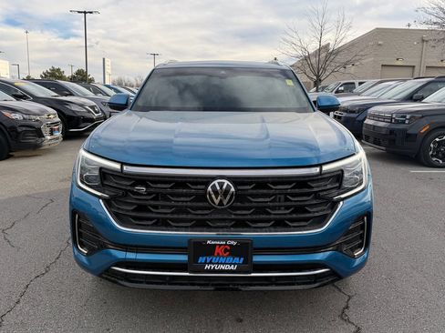 Used 2024 Volkswagen Atlas Cross Sport SEL R-Line image 9