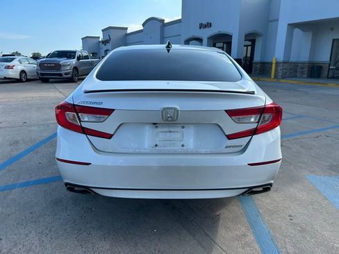 Used 2014 Nissan Altima 2.5 SL w/ Moonroof Package FWD image 6