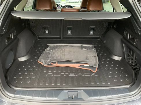 Used 2023 Subaru Outback Touring XT AWD/4WD image 18