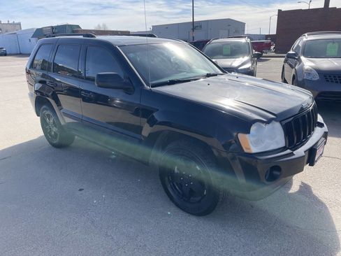 Used 2007 Jeep Grand Cherokee Laredo image 5