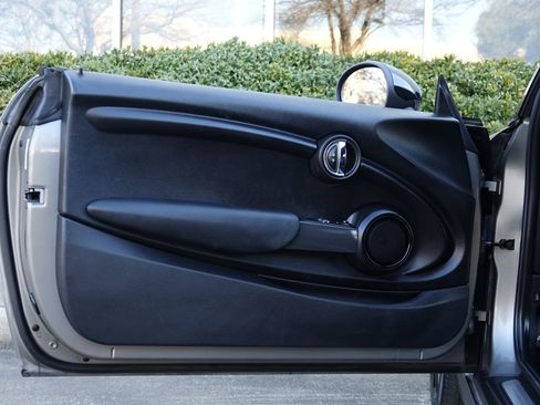 Used 2018 MINI Cooper 2-Door Hardtop image 35