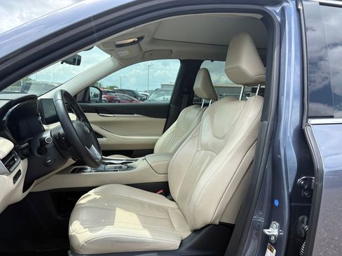 Used 2023 INFINITI QX60 Sensory w/ Vision Package AWD/4WD image 12