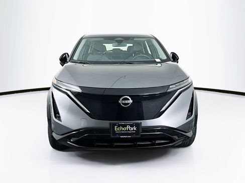 Used 2024 Nissan Ariya AWD image 2