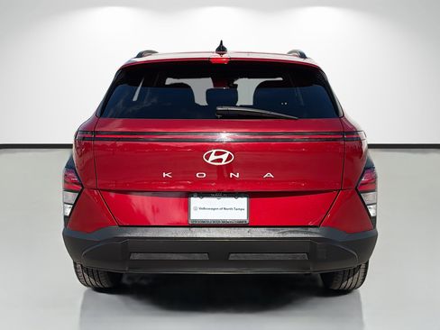 Used 2025 Hyundai Kona SEL FWD image 4