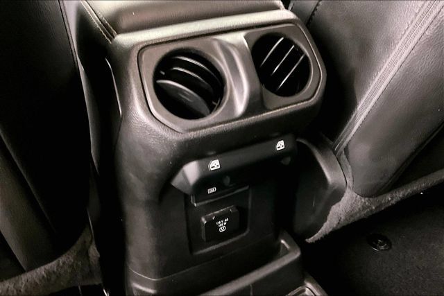 Used 2021 Jeep Wrangler Unlimited Sahara w/ Cold Weather Group AWD/4WD image 9