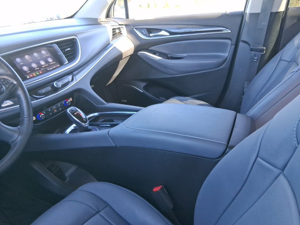 Used 2020 Buick Enclave Essence w/ Sound and Sites Package AWD/4WD image 26