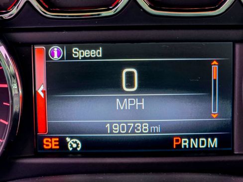 Used 2015 GMC Yukon SLT image 17