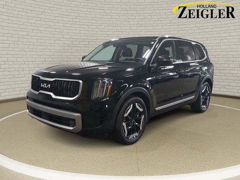 Used 2023 Kia Telluride EX AWD/4WD image 1