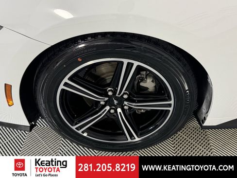 Used 2025 Ford Mustang Premium RWD image 27