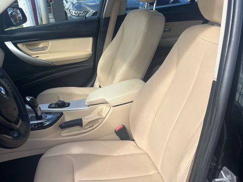 Used 2018 BMW 320i Sedan image 7