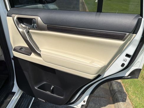 Used 2020 Lexus GX 460 Premium AWD/4WD image 16