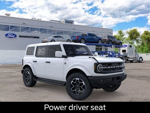 New 2026 Ford Bronco Outer Banks AWD/4WD image 8