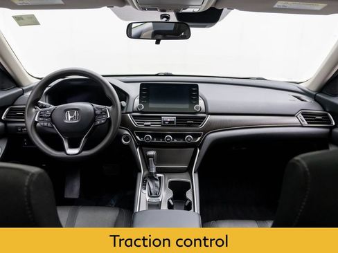Used 2018 Honda Accord EX image 10