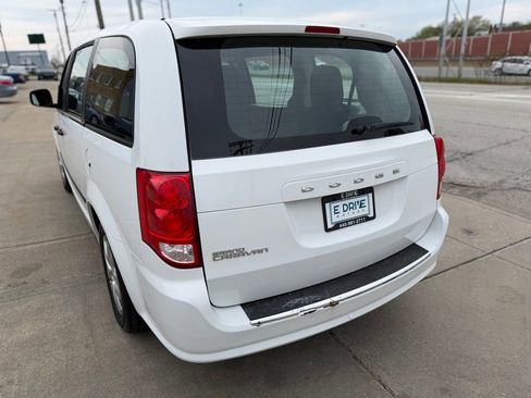 Used 2016 Dodge Grand Caravan American Value Package image 6
