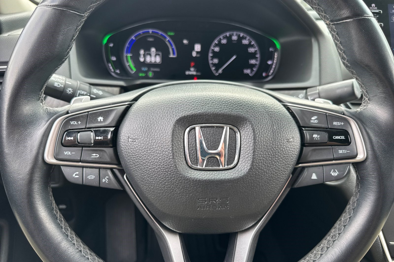 Used 2022 Honda Accord Touring image 11