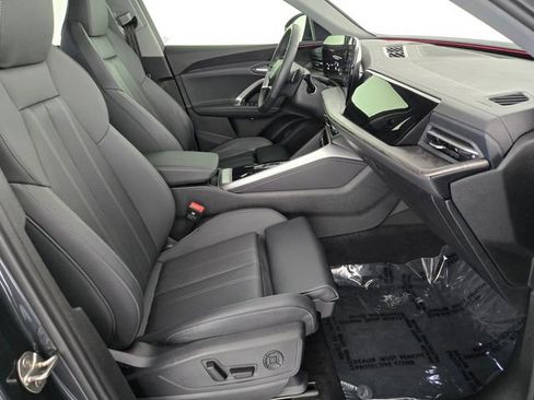 Used 2025 Audi Q5 Premium Plus AWD/4WD image 3