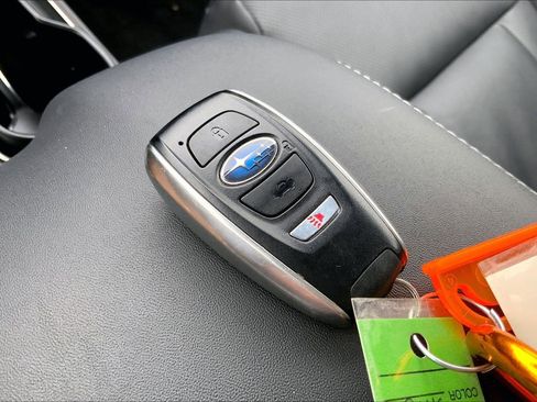 Certified 2022 Subaru Ascent Limited w/ Technology Package image 13