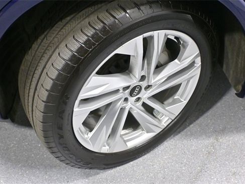 Used 2021 Audi Q7 2.0T Premium Plus w/ Executive Package image 10