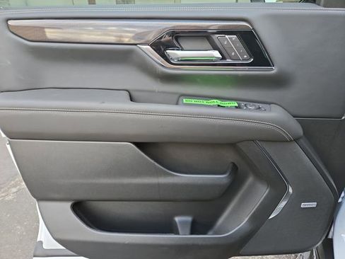 New 2026 GMC Yukon XL Elevation image 12