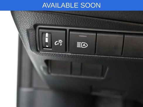 Used 2023 Toyota Corolla Cross LE w/ Moonroof Package AWD/4WD image 13