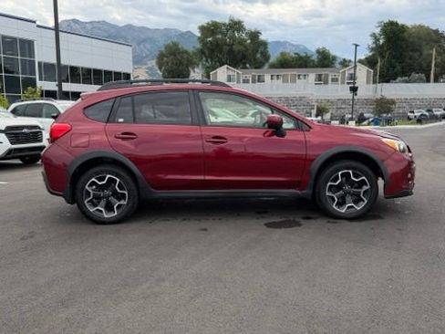 Used 2014 Subaru Crosstrek 2.0i Limited AWD/4WD image 2