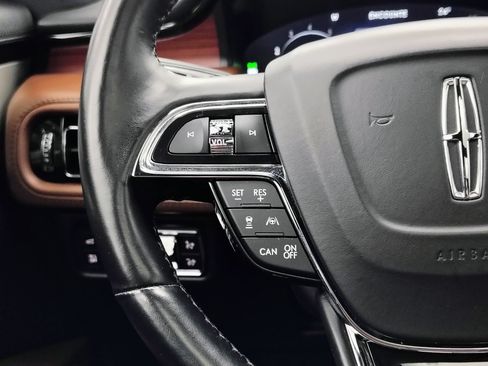 Used 2022 Lincoln Nautilus Reserve w/ Equipment Group 202A image 43