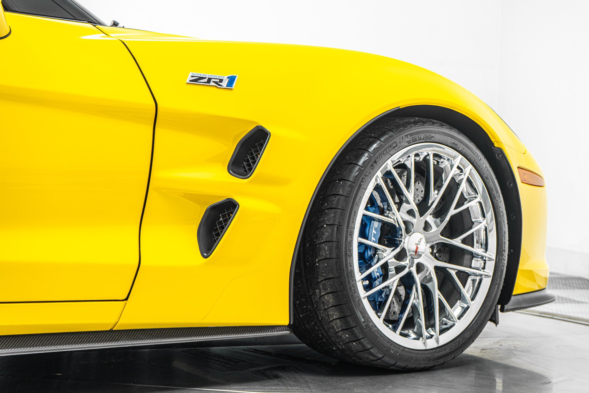 Used 2010 Chevrolet Corvette ZR1 w/ Preferred Equipment Group RWD image 36