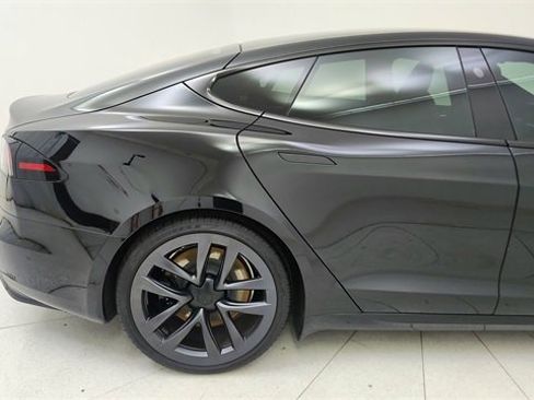 Used 2023 Tesla Model S Standard Range image 12