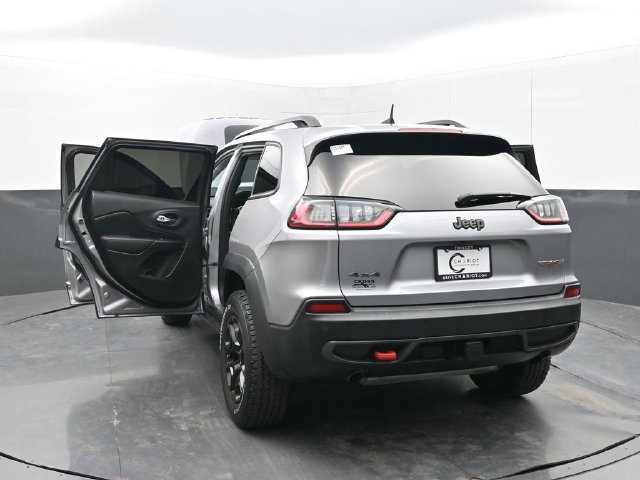 Used 2021 Jeep Cherokee Trailhawk w/ Trailer Tow Group AWD/4WD image 64