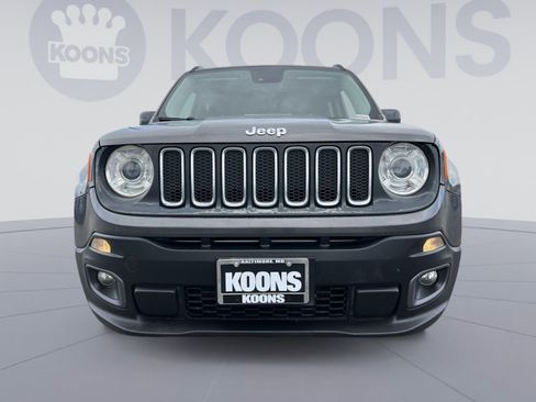 Used 2017 Jeep Renegade Latitude FWD image 8