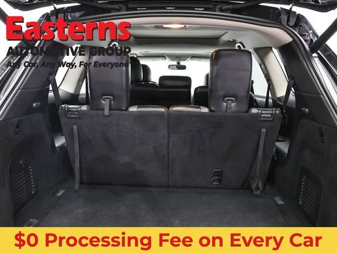 Used 2020 Nissan Pathfinder SL AWD/4WD image 8
