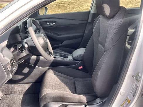 Certified 2025 Honda Accord LX image 11