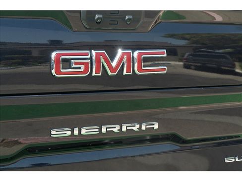 Used 2025 GMC Sierra 1500 SLT AWD/4WD image 24