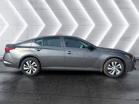 New 2025 Nissan Altima 2.5 S image 9