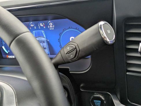 Used 2025 Ford F350 Lariat w/ Camper Package image 32