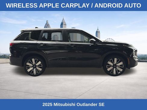 Used 2025 Mitsubishi Outlander SE FWD image 6